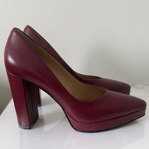Franco Sarto Leather Pumps size 6